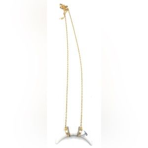 New Stella & Dot Arc pendant necklace - white- used for display only w/ box